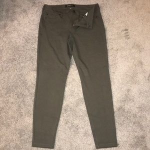 Liverpool size 10 Stretch Dress Pants